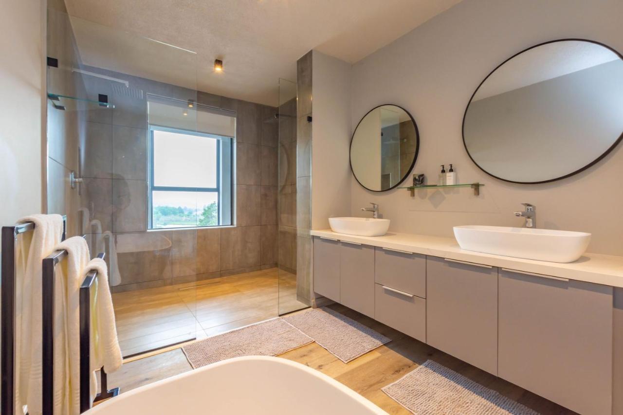 Misty Meadows Villa Дълстроом Екстериор снимка
