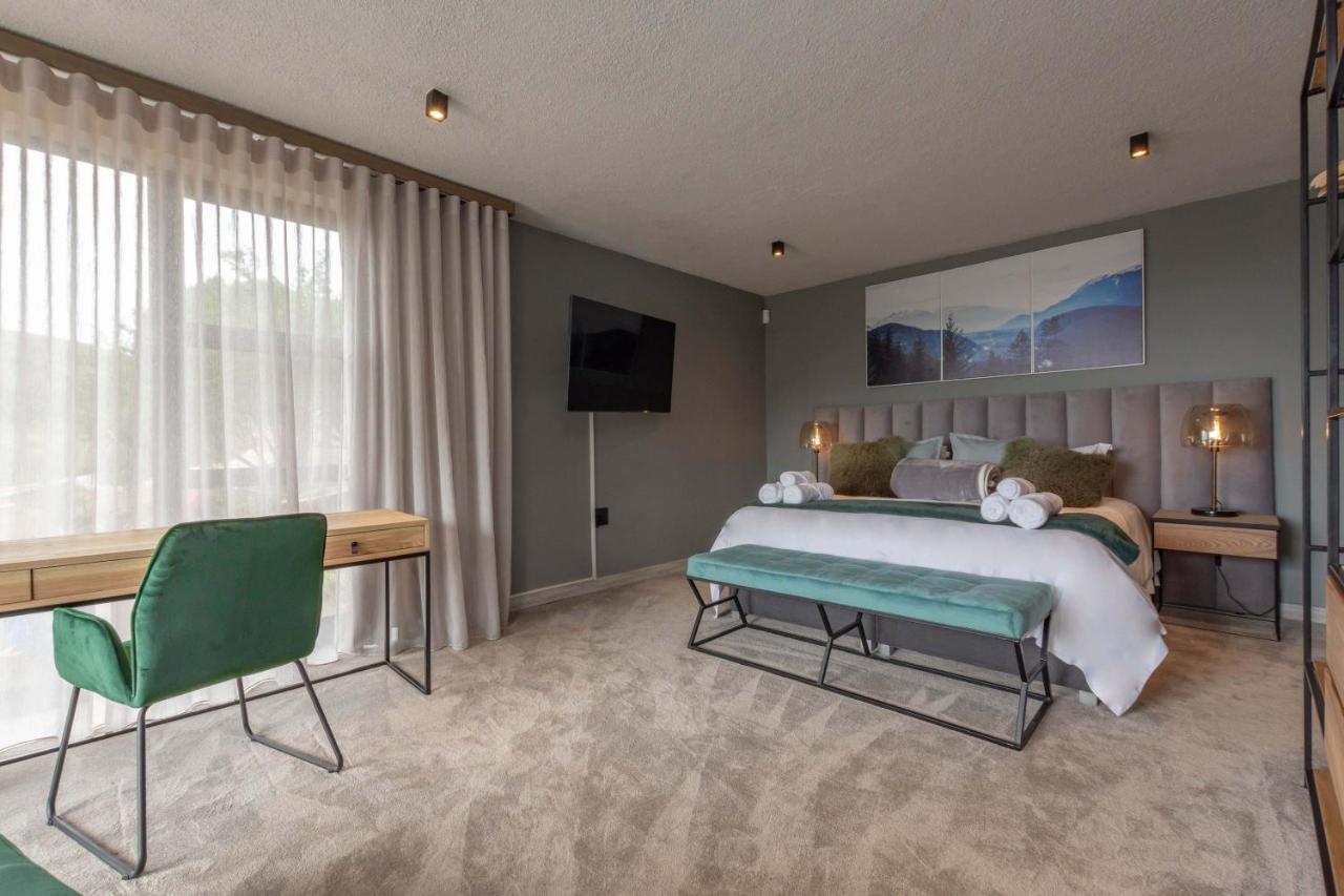 Misty Meadows Villa Дълстроом Екстериор снимка
